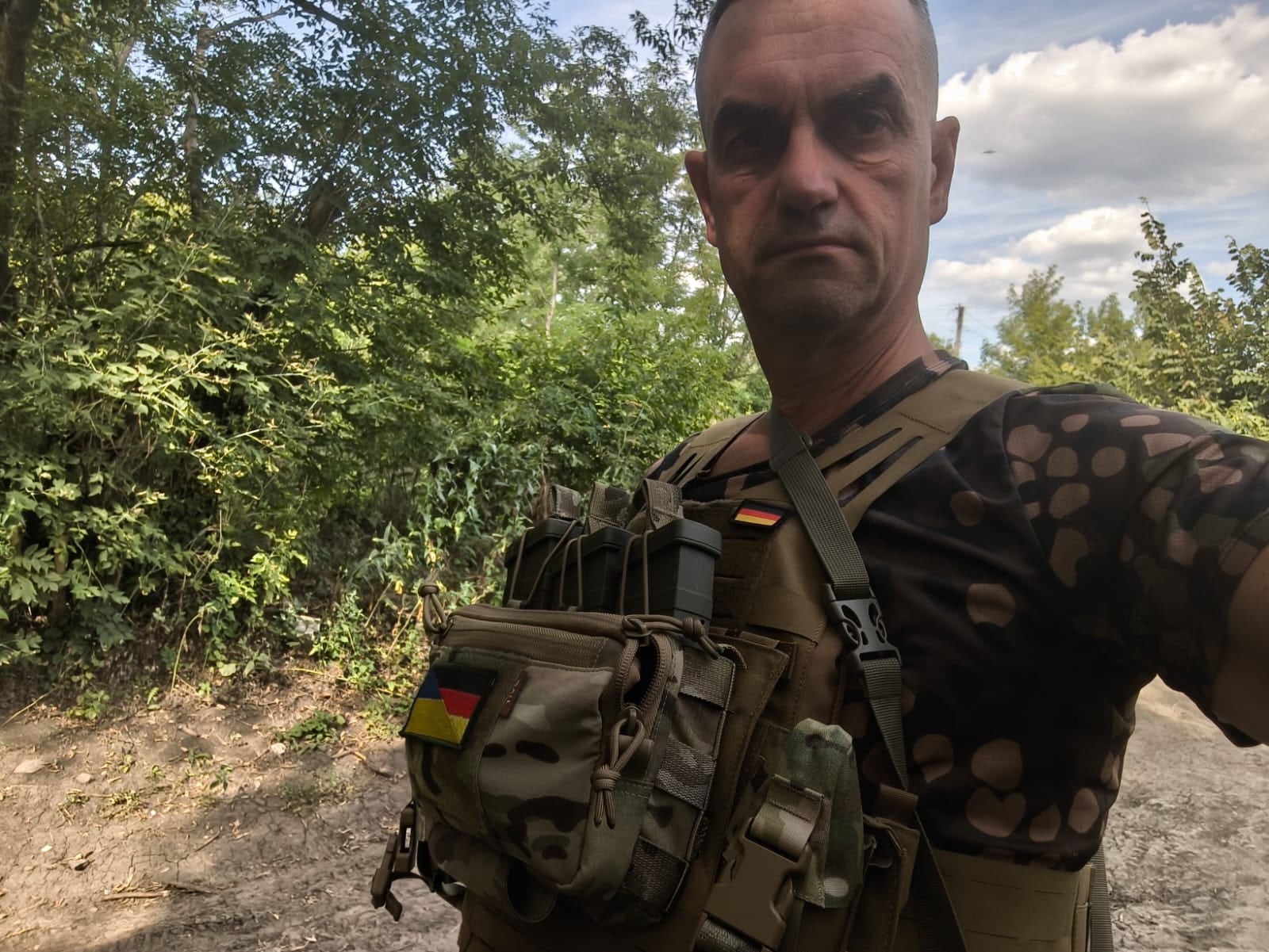 SHABAN з прапорами країн служби