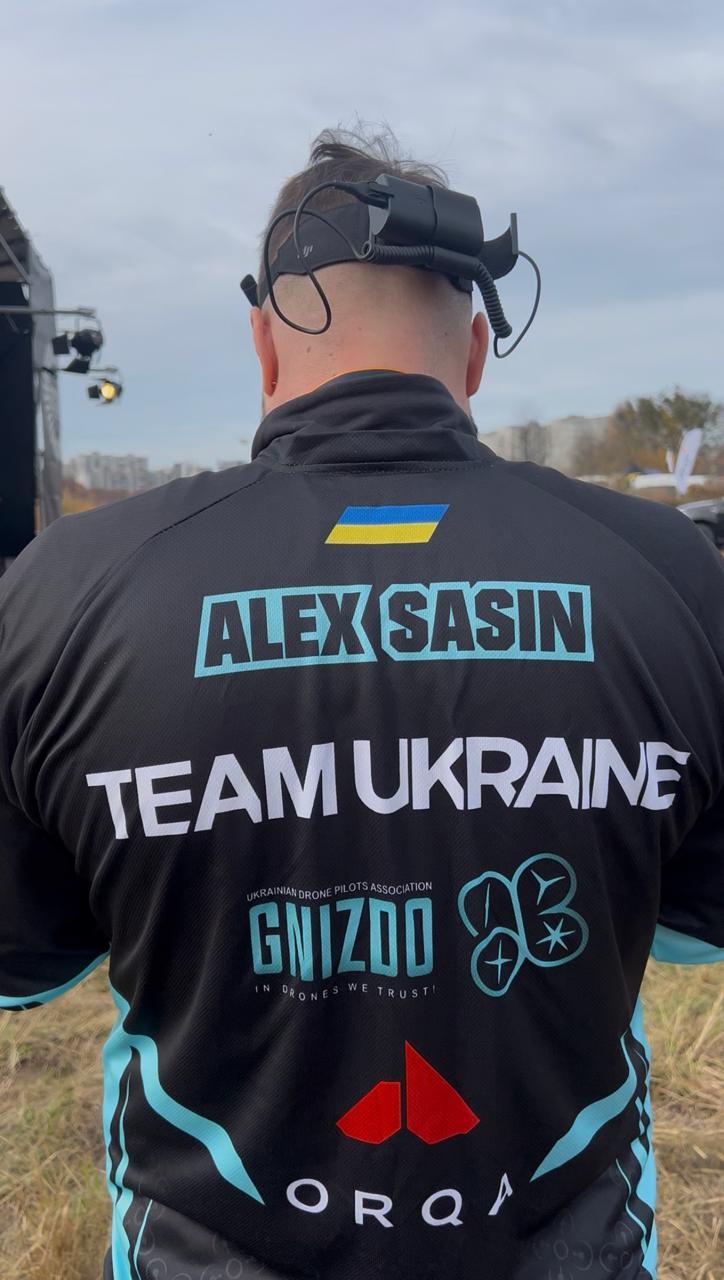 VADER та Alex Sasin перевіряють дрон